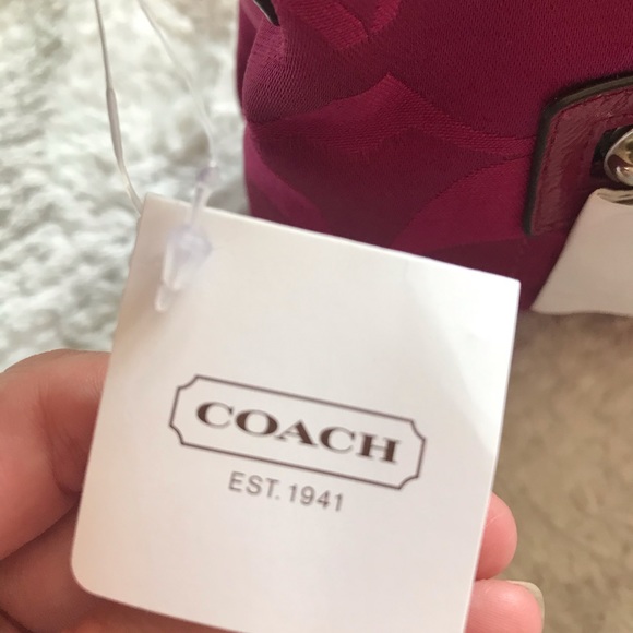 BNWT Srara Coach Handbag - Raspberry - Picture 3 of 7
